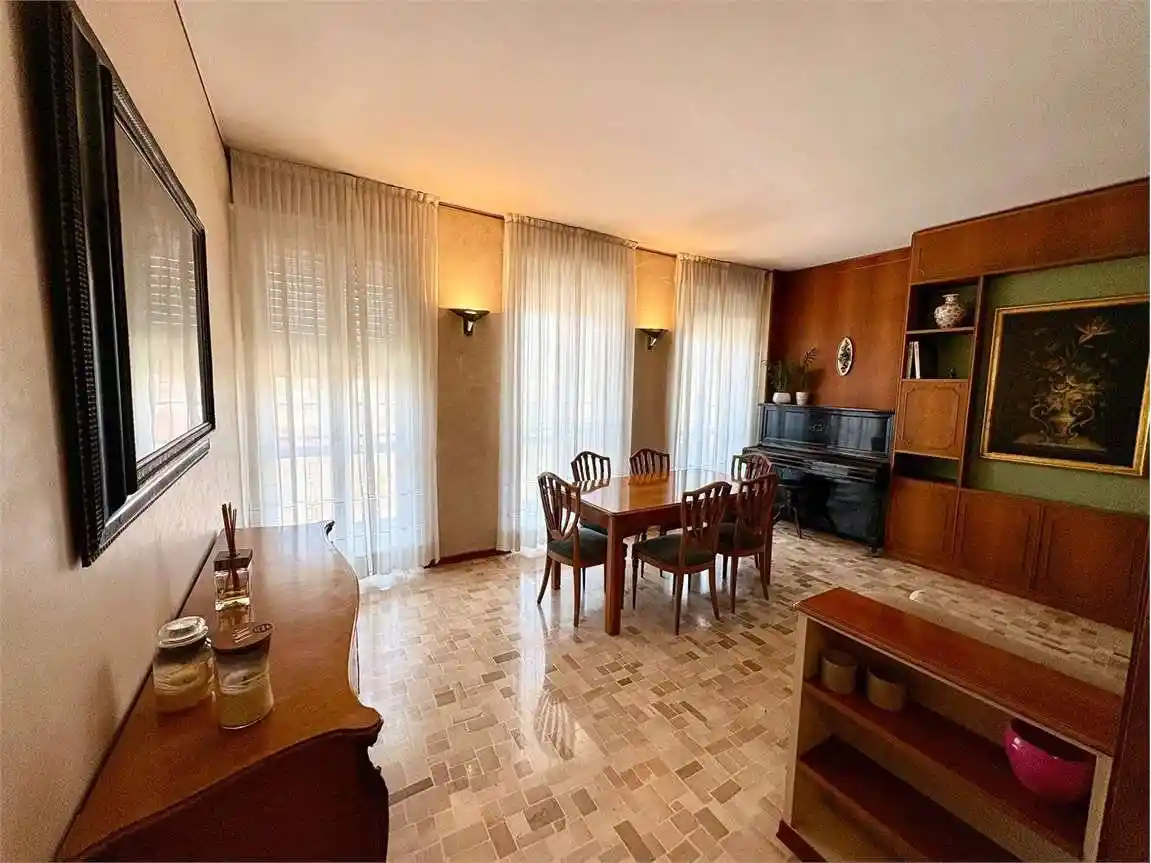 Appartamento in vendita a Meda