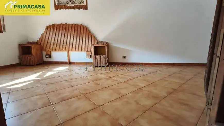 Bilocale ottimo stato, primo piano, Centro, Fabbrico - foto 5