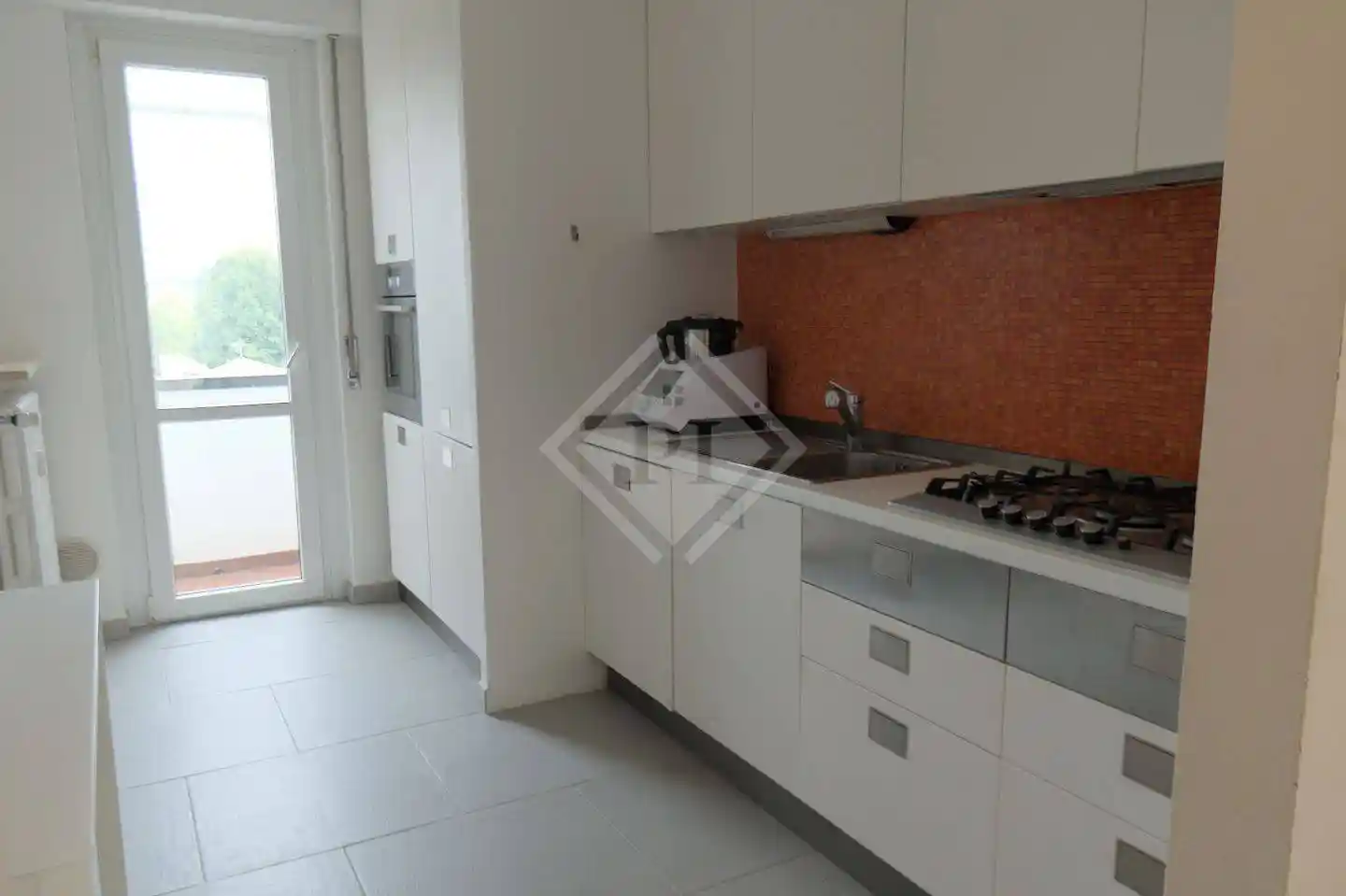 Trilocale ottimo stato, quinto piano, Montello, Varese - foto 5