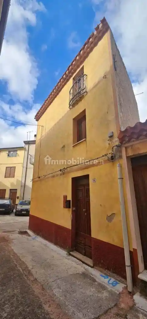 Trilocale via Amedeo di Savoia, Bonorva - foto 2