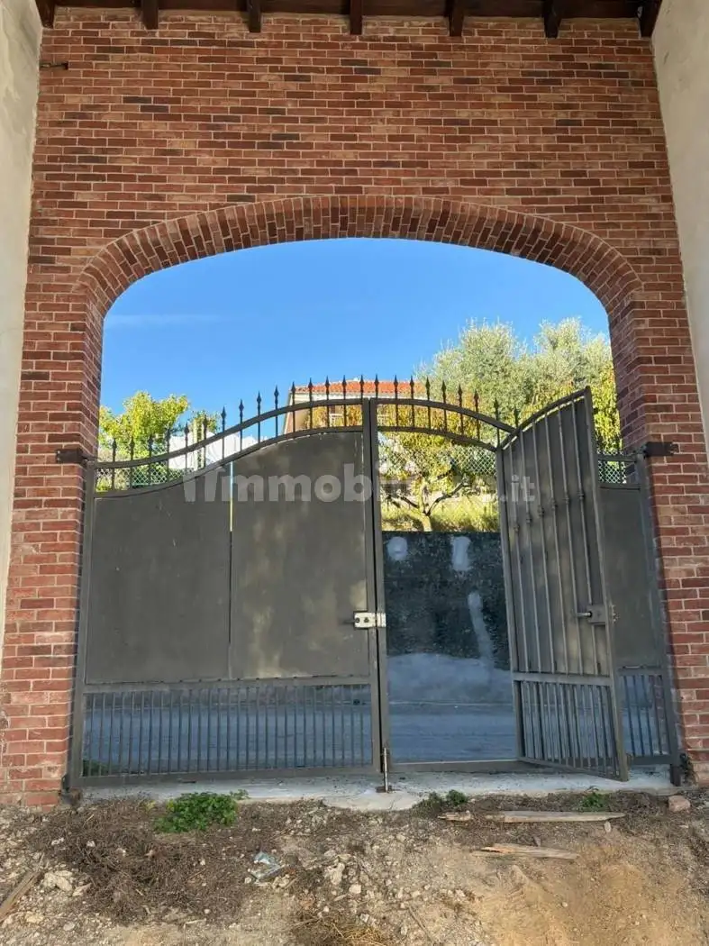 Terratetto unifamiliare via Cavour 68, Centro, Castagnole Monferrato - foto 2