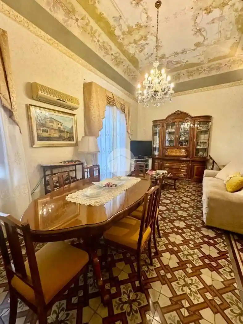 Appartamento in vendita a Palermo