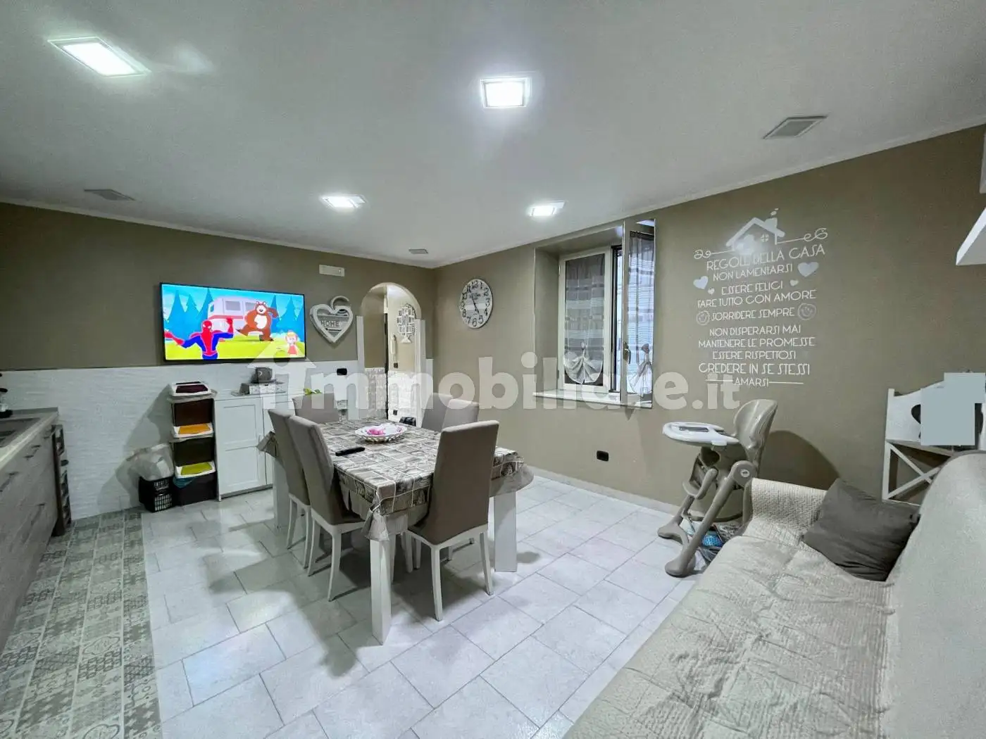 Appartamento in vendita a Napoli