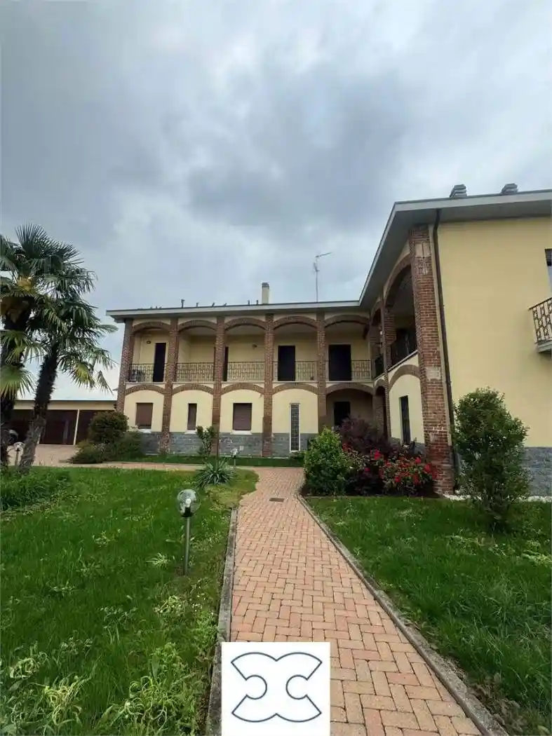 Trilocale buono stato, primo piano, Cassano Magnago - foto 2