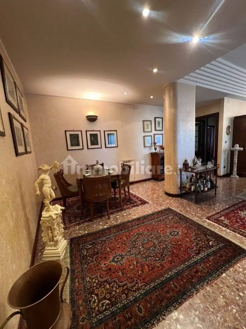 Appartamento in vendita a Catania