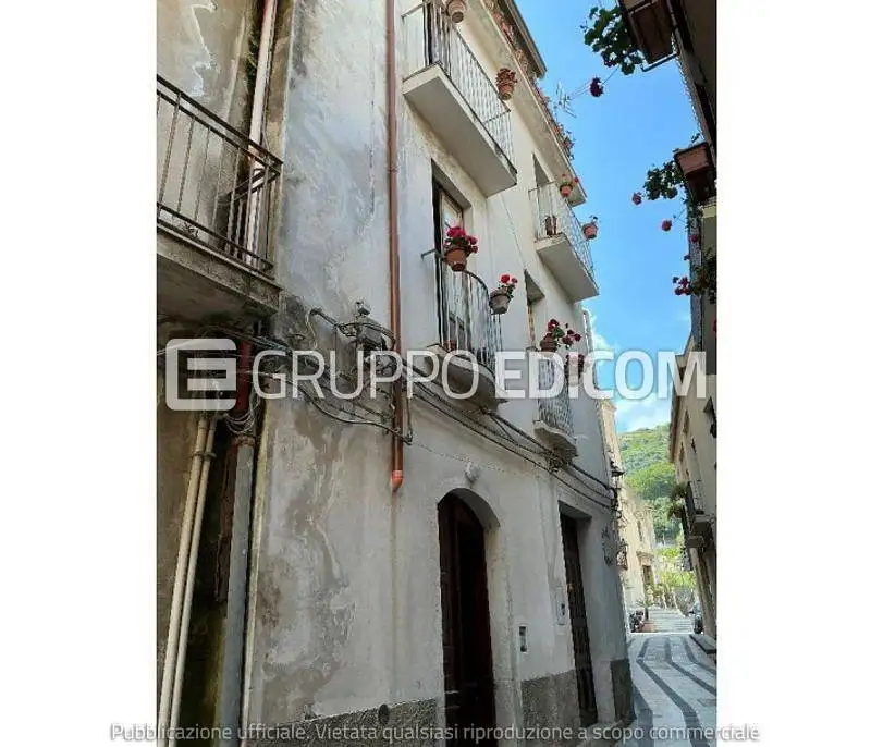 Appartamento in asta a Fiumedinisi