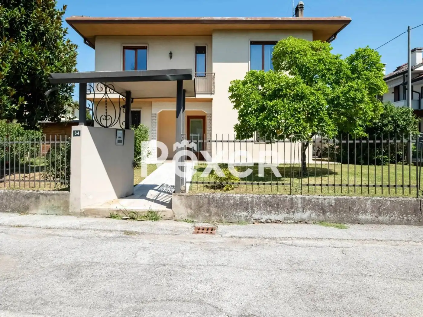 Casa indipendente in vendita a Creazzo