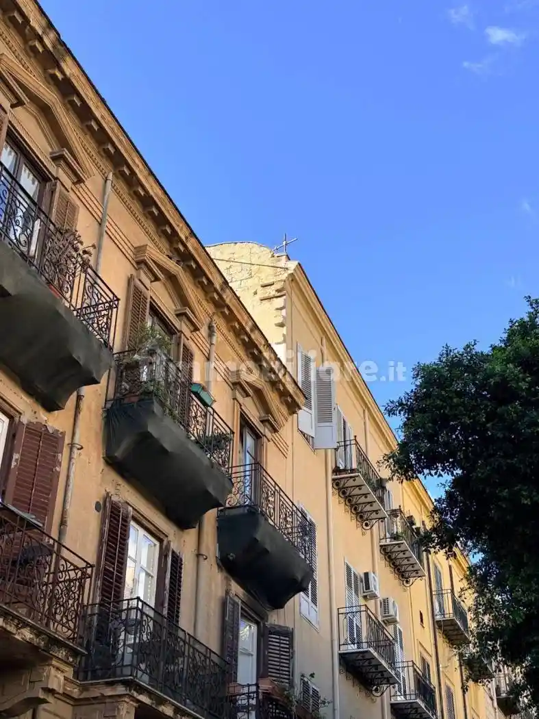 Appartamento in vendita a Palermo