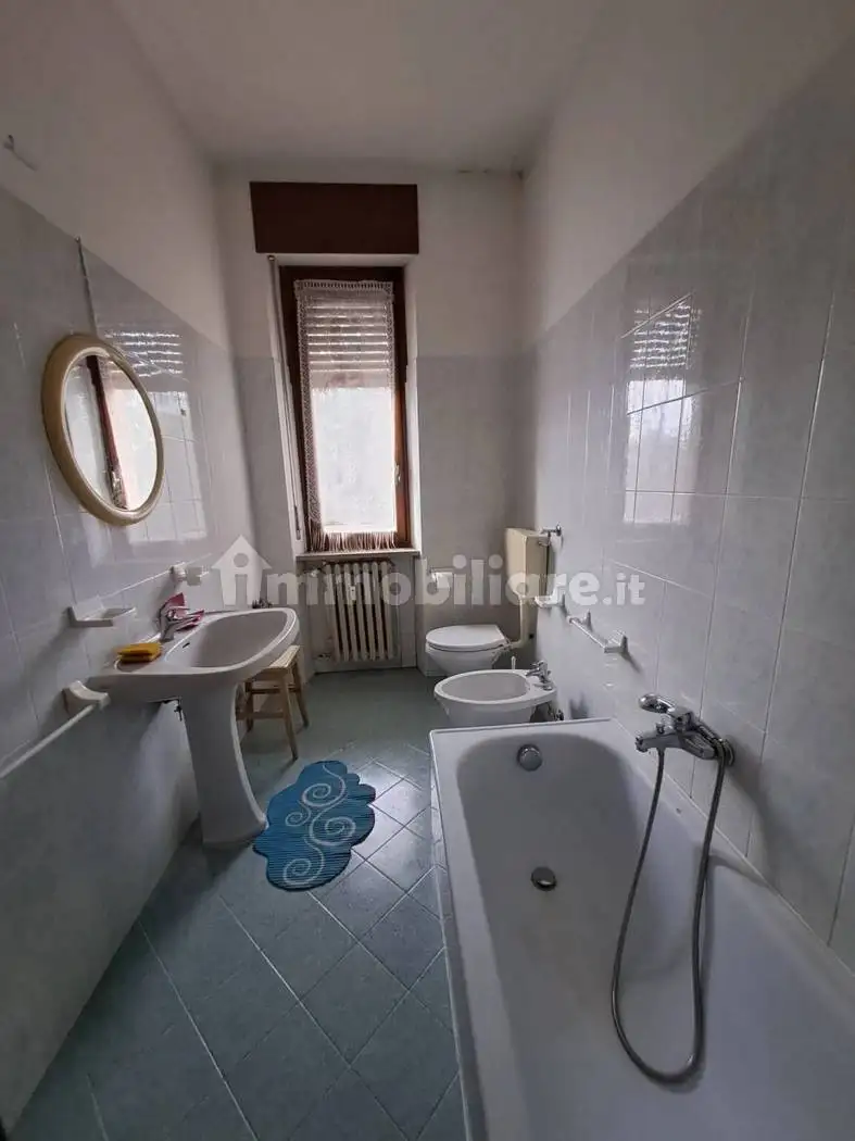 Trilocale piazza SanAlessandro, Calosso - foto 3