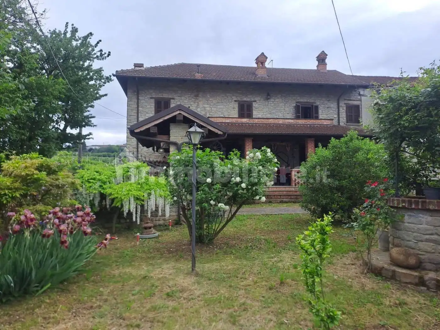 Villa in vendita a Perletto