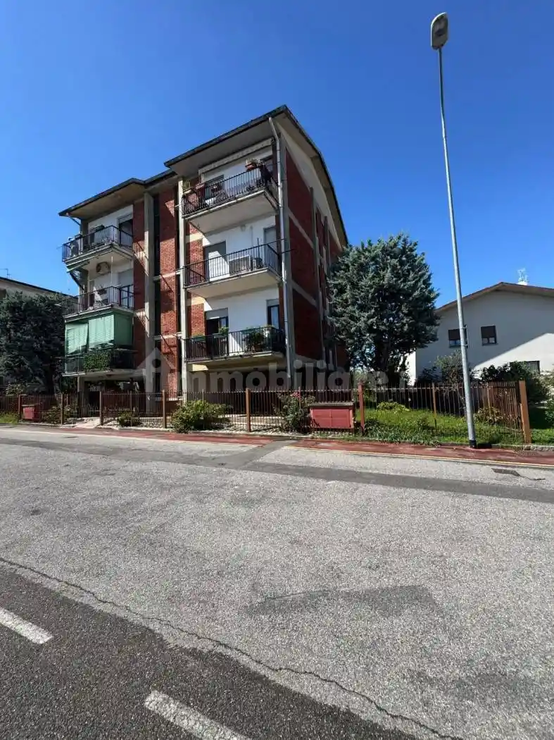 Appartamento in vendita a Calusco d'Adda