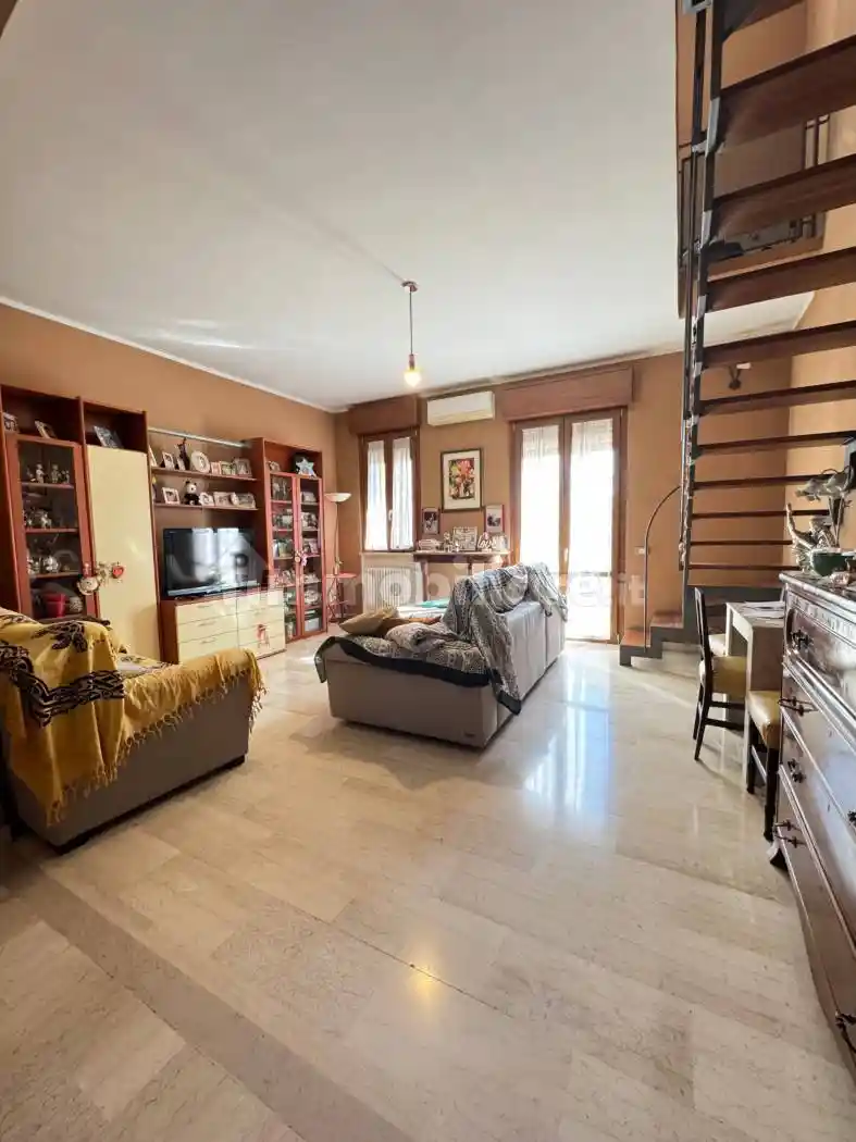 Appartamento via Vittorio Veneto 102, Zona 2000, Piacenza - foto 2