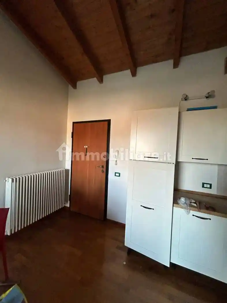 Trilocale via Don Giuseppe Viviani 30, Centro, Villimpenta - foto 4