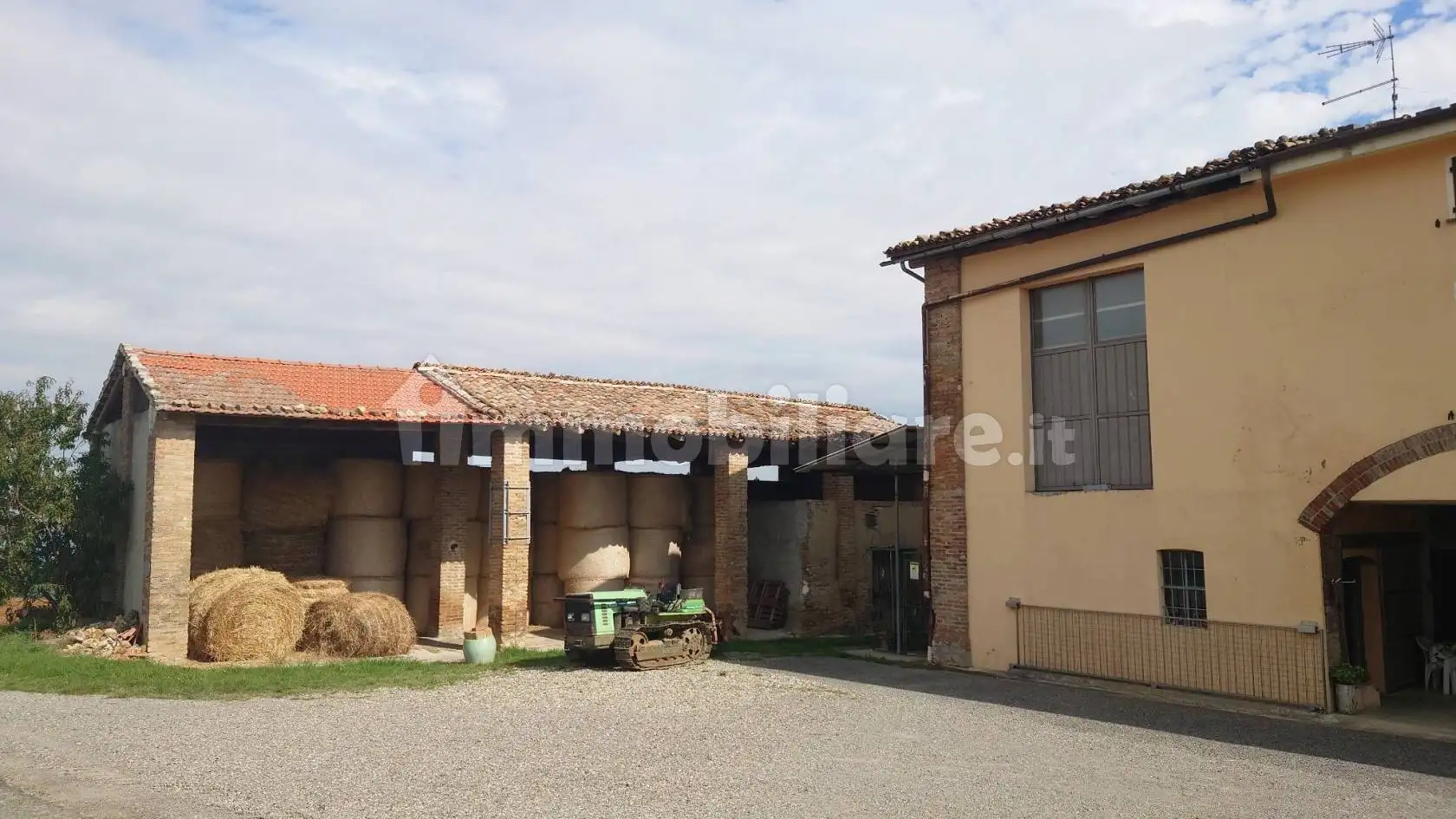 Rustico - Casale in vendita a Gropparello