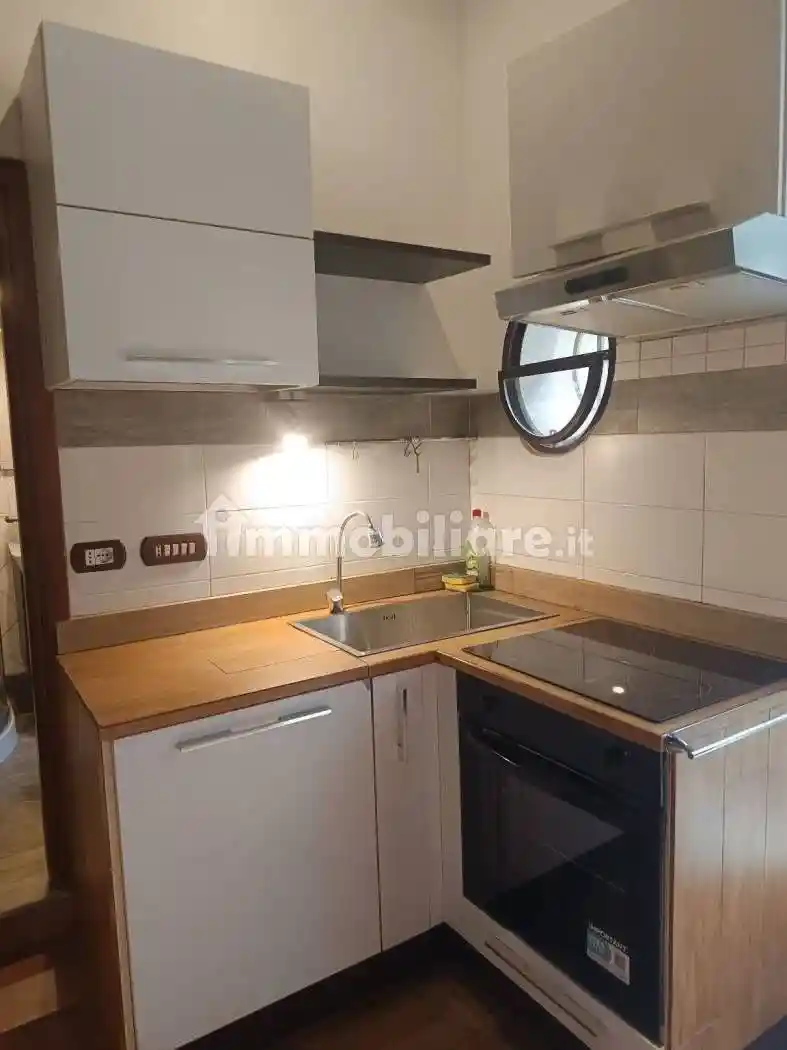 Trilocale piazza Dante 22, Centro Storico, Napoli - foto 4