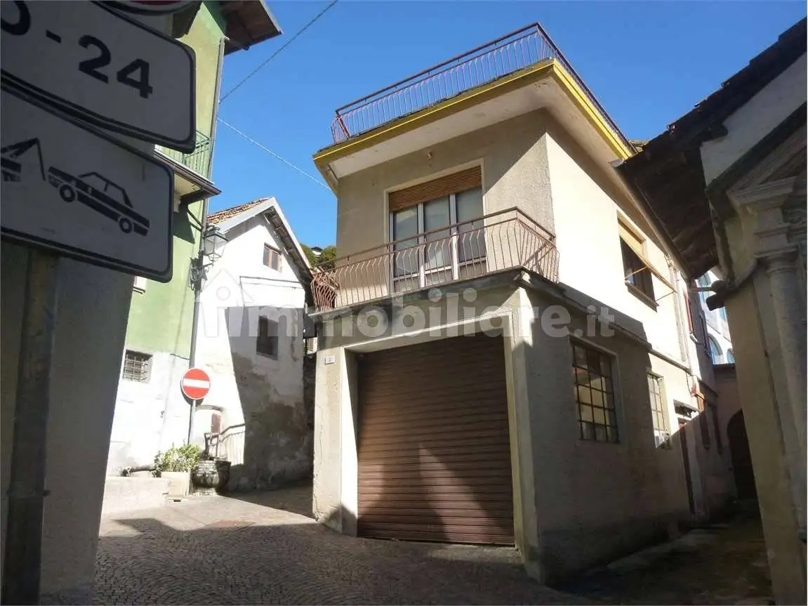 Casa indipendente in vendita a Colazza