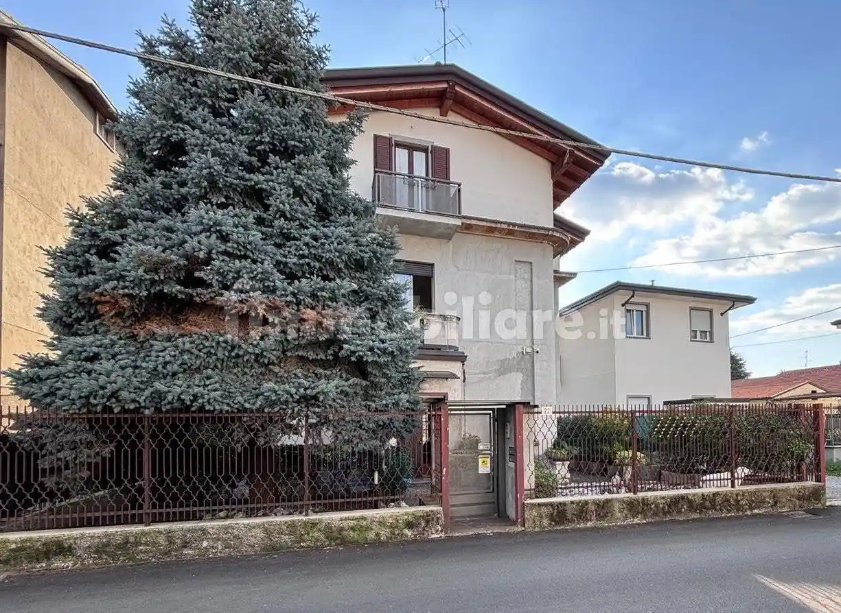 Villa in vendita a Cabiate