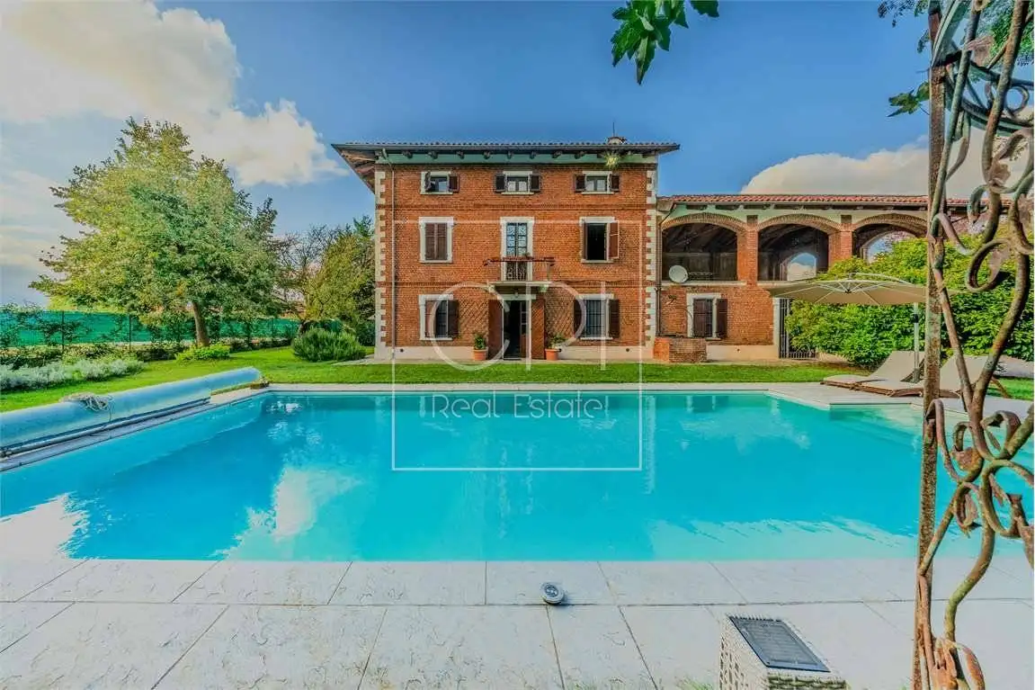 Villa in vendita a Cellarengo