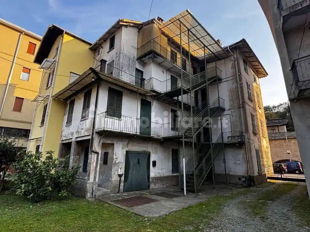 Terratetto plurifamiliare via Brigate Garibaldi 21, Centro, Varallo - foto 3