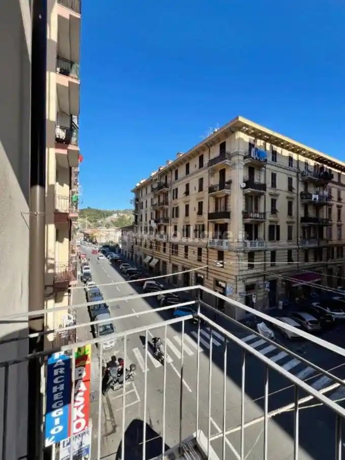 Trilocale buono stato, secondo piano, Ospedale, La Spezia - foto 2