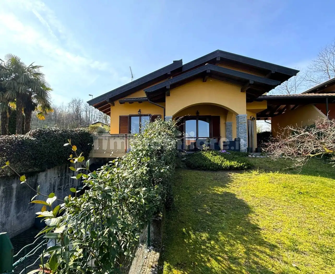 Villa in vendita a Paruzzaro