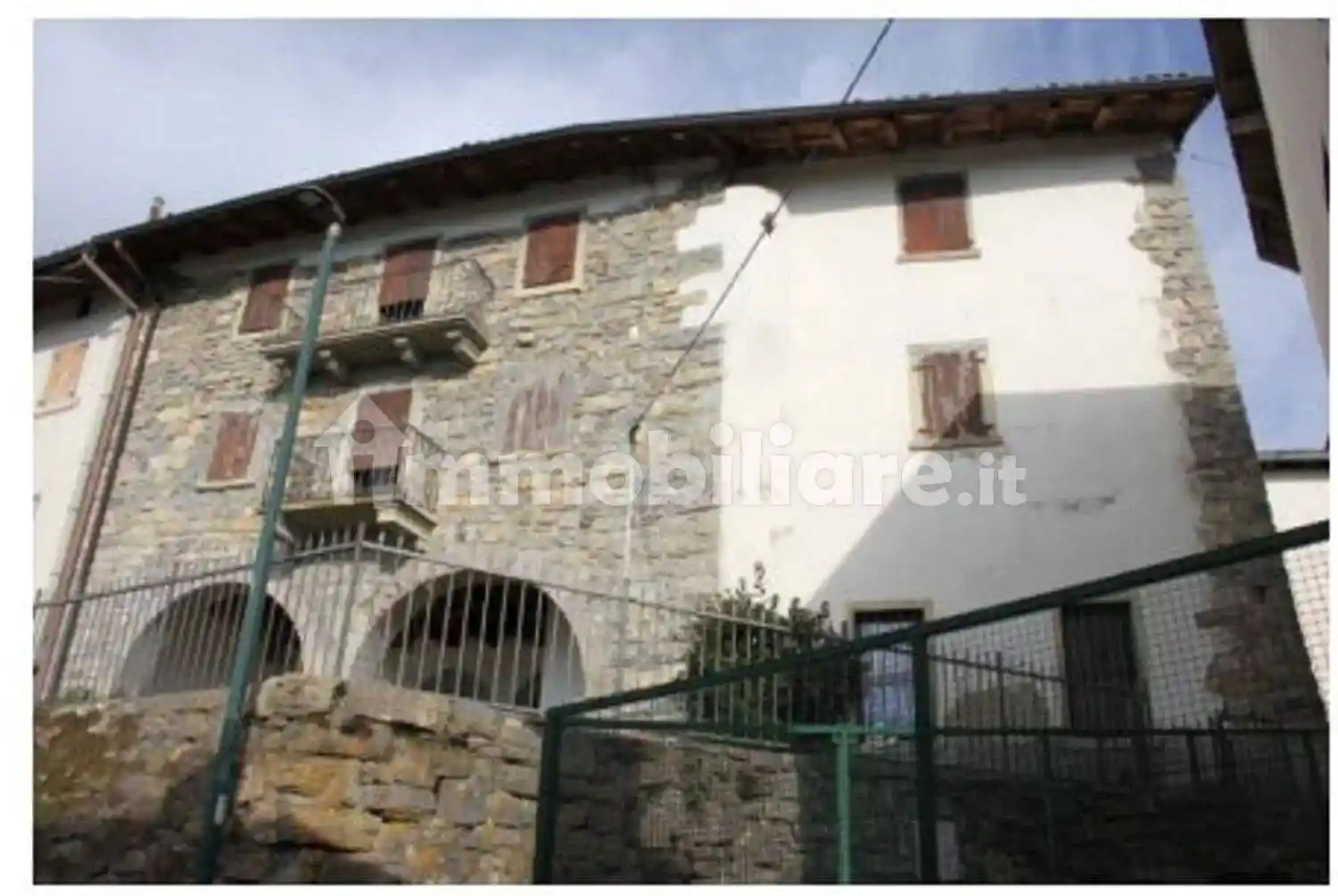 Villa in vendita a Costa Serina