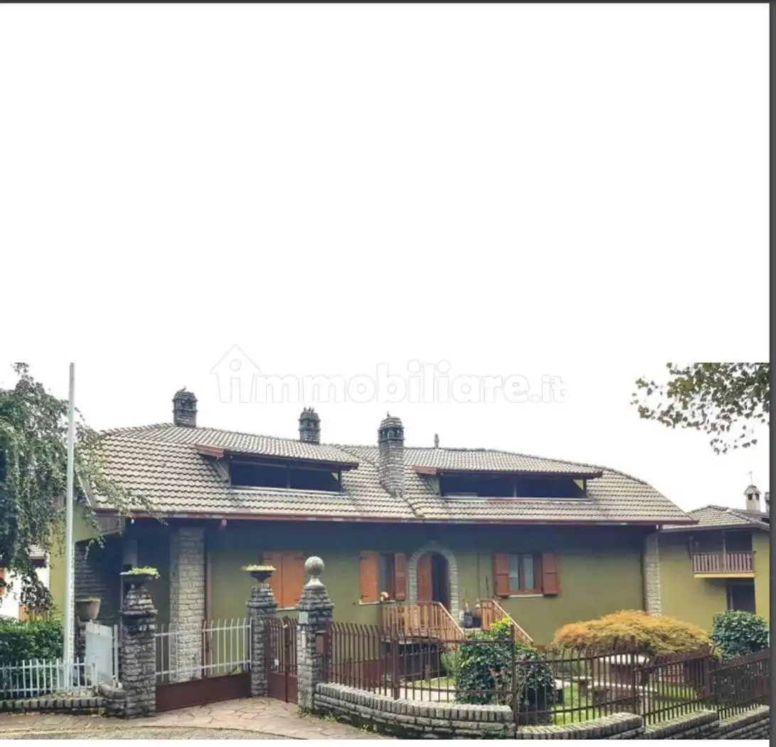 Appartamento in asta a Rota d'Imagna