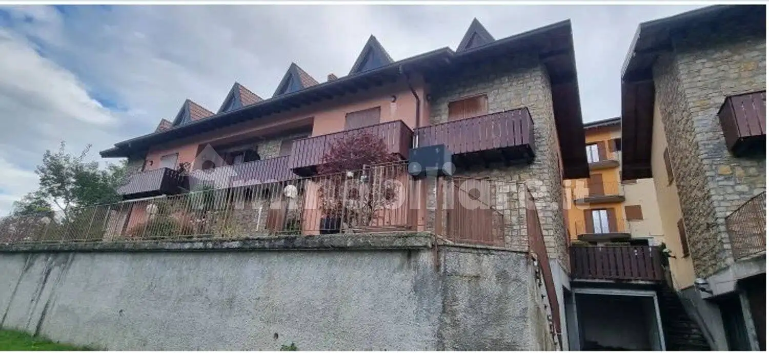 Appartamento in asta a Roncola