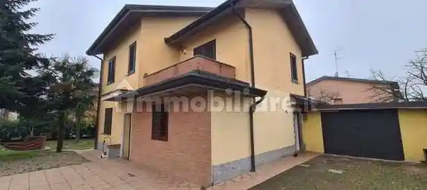 Villa a schiera viale Madre Teresa di Calcutta, Centro, Caselle Lurani - foto 3