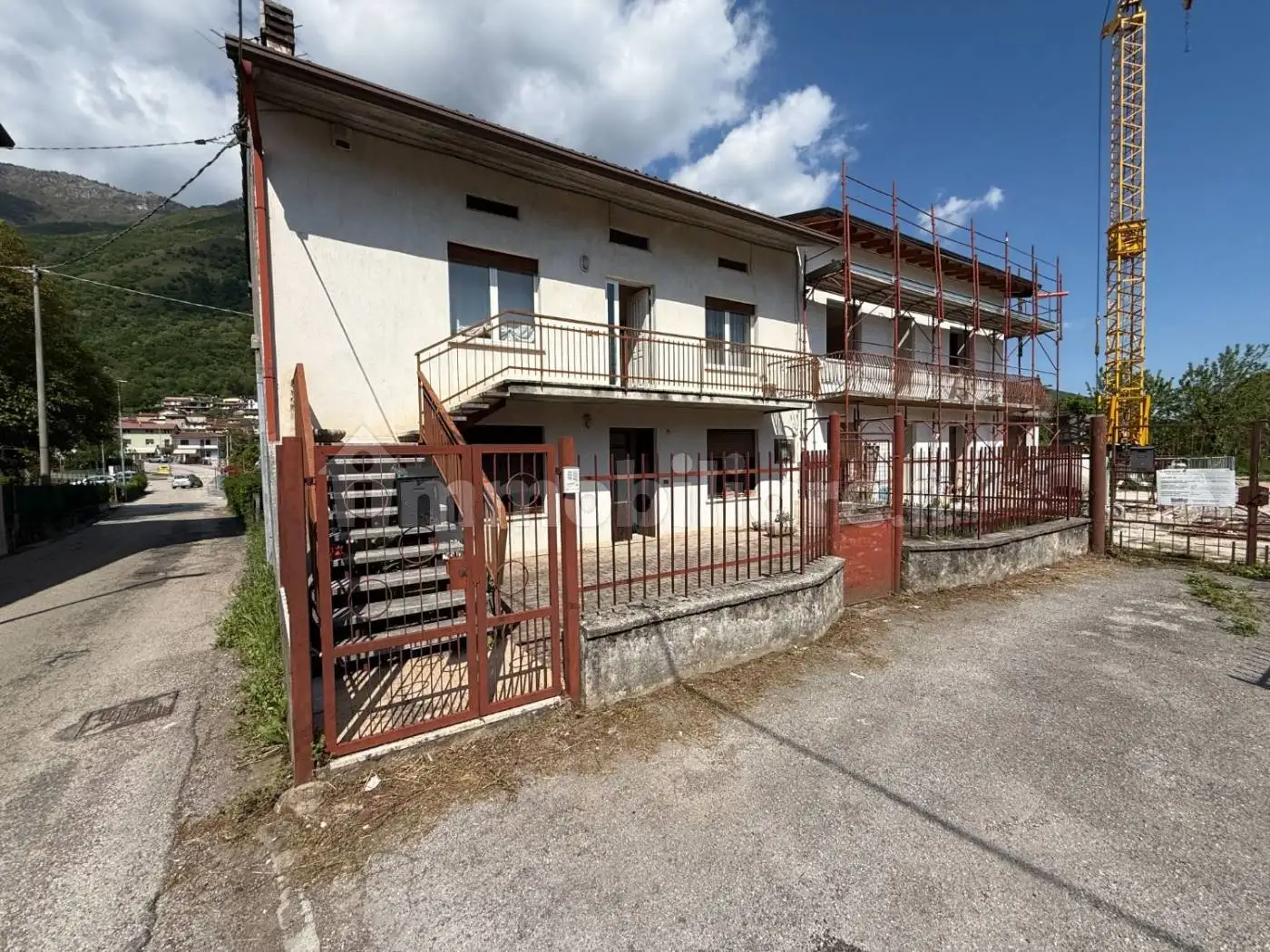 Appartamento via R. Carlassare, 18, Centro, Caltrano - foto 2