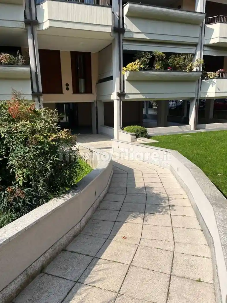 Bilocale via Ugo Foscolo, Piazza Santa Maria, Busto Arsizio - foto 3