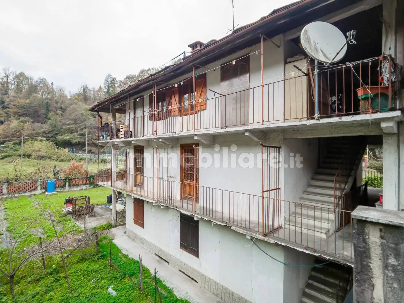 Palazzo - Edificio in vendita a Pessinetto