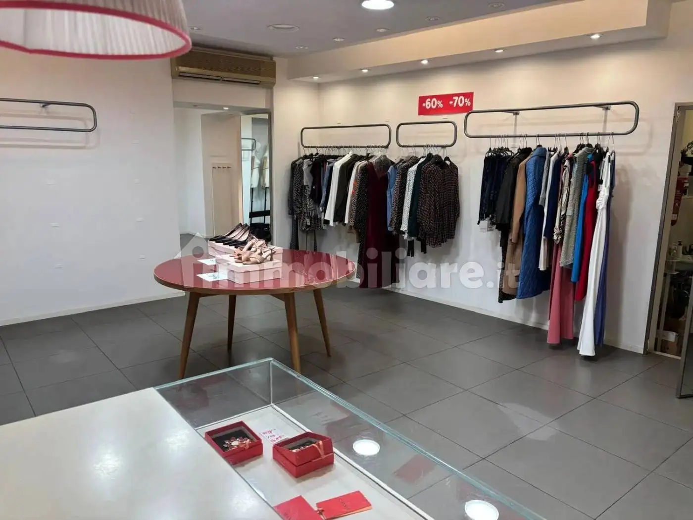 Palazzo - Edificio in Affitto - foto 5