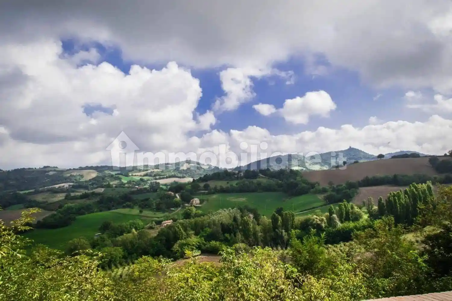 Villa in vendita a Montefelcino