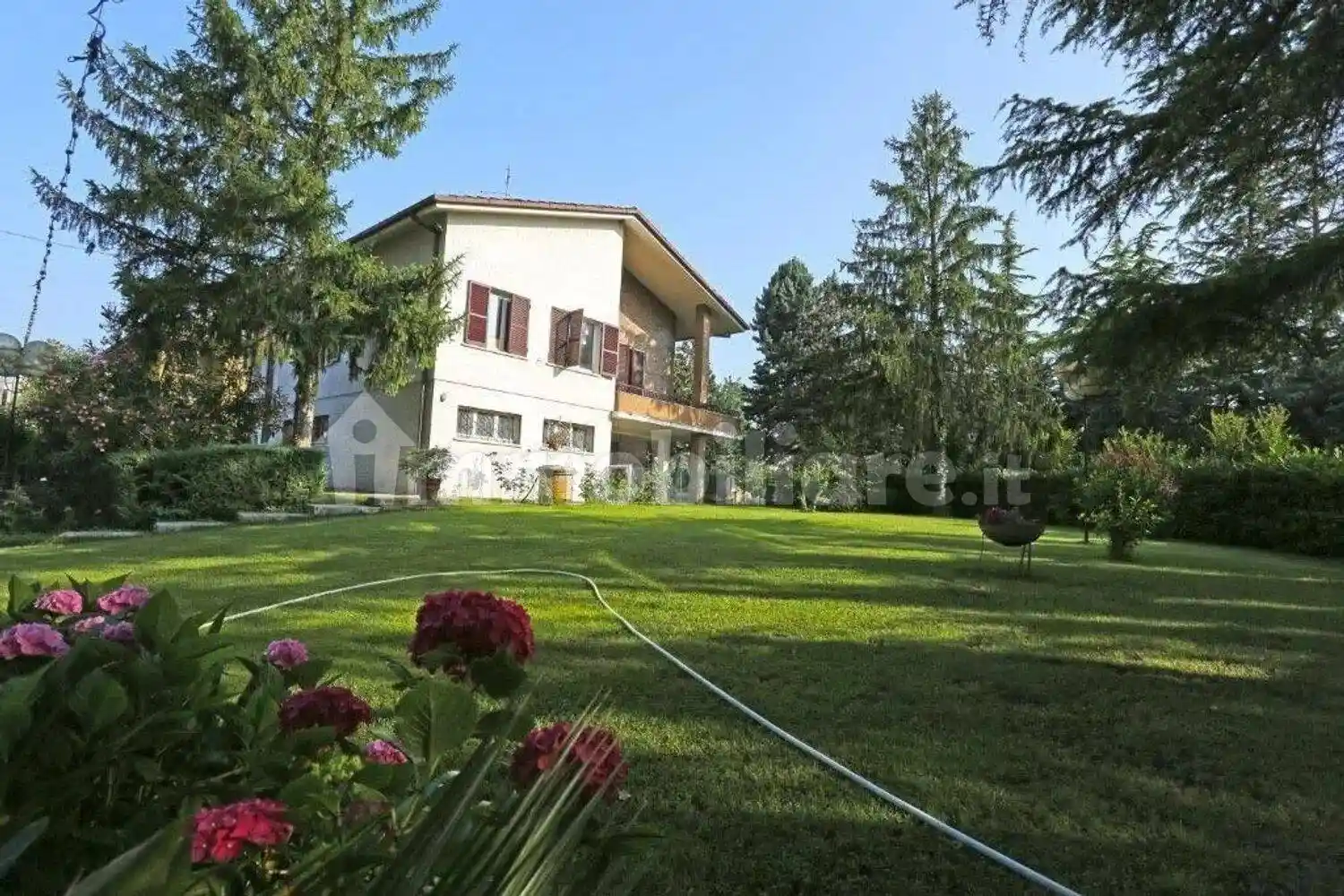 Villa in vendita a Colli al Metauro