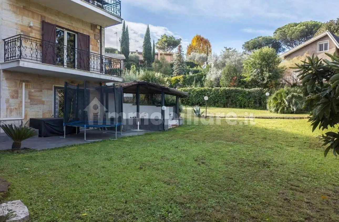 Villa in vendita a Roma