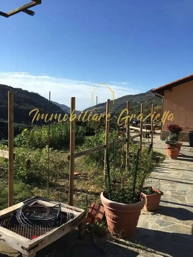 Terratetto unifamiliare 120 m², buono stato, Dolceacqua - foto 4