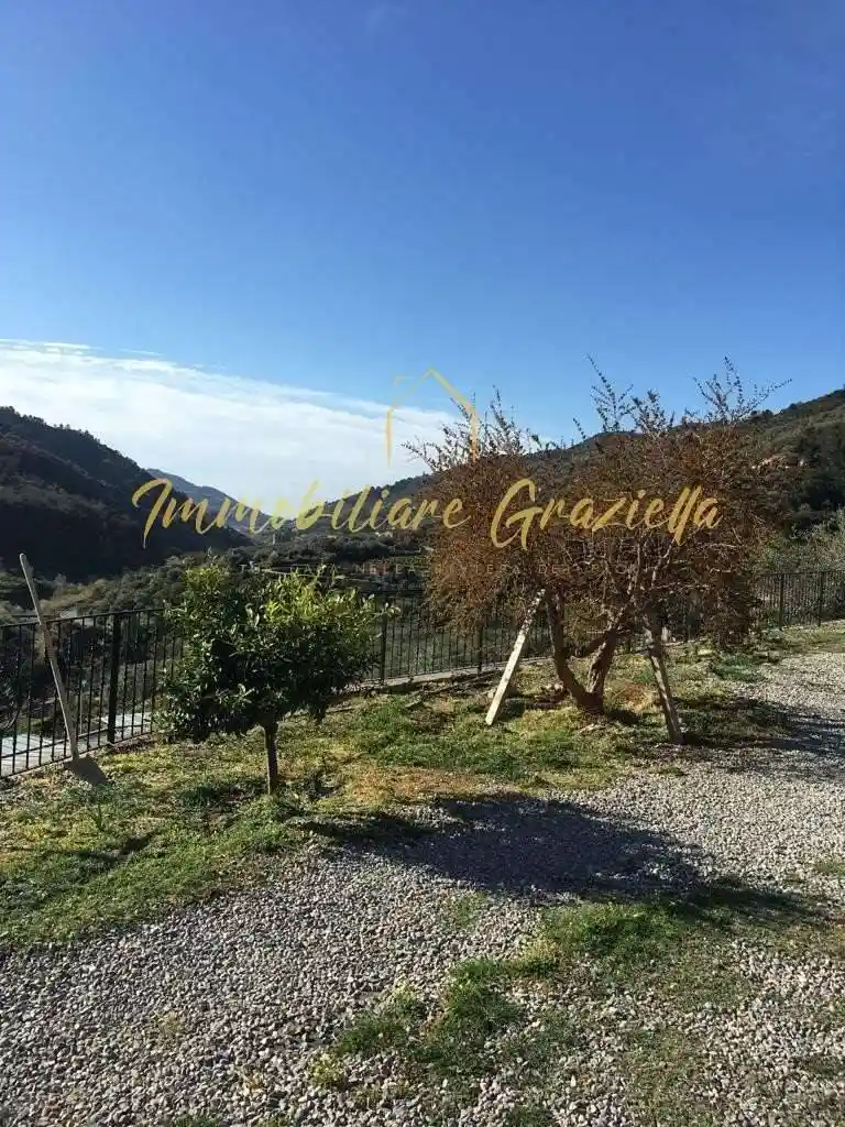 Terratetto unifamiliare 120 m², buono stato, Dolceacqua - foto 5