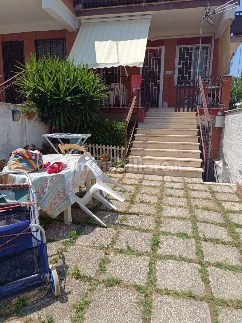 Appartamento in affitto a Ardea