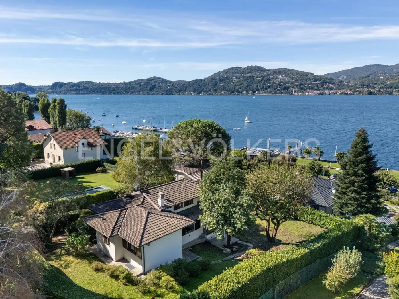 Villa in vendita a Ranco