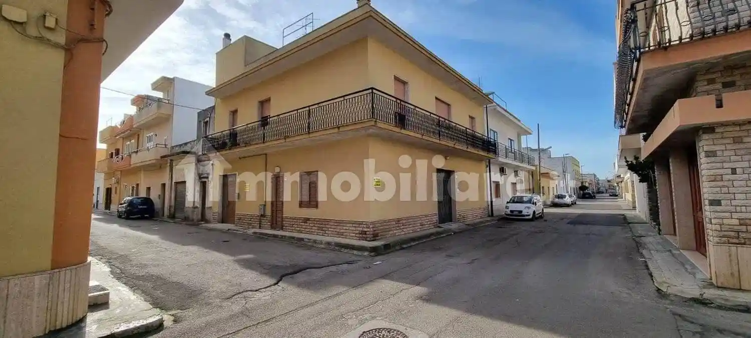 Villa in vendita a Aradeo