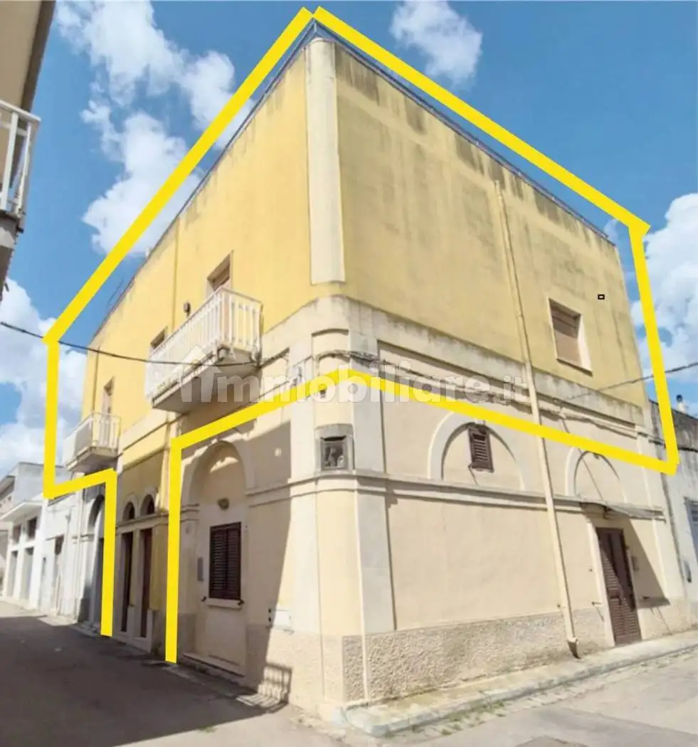 Villa in vendita a Aradeo