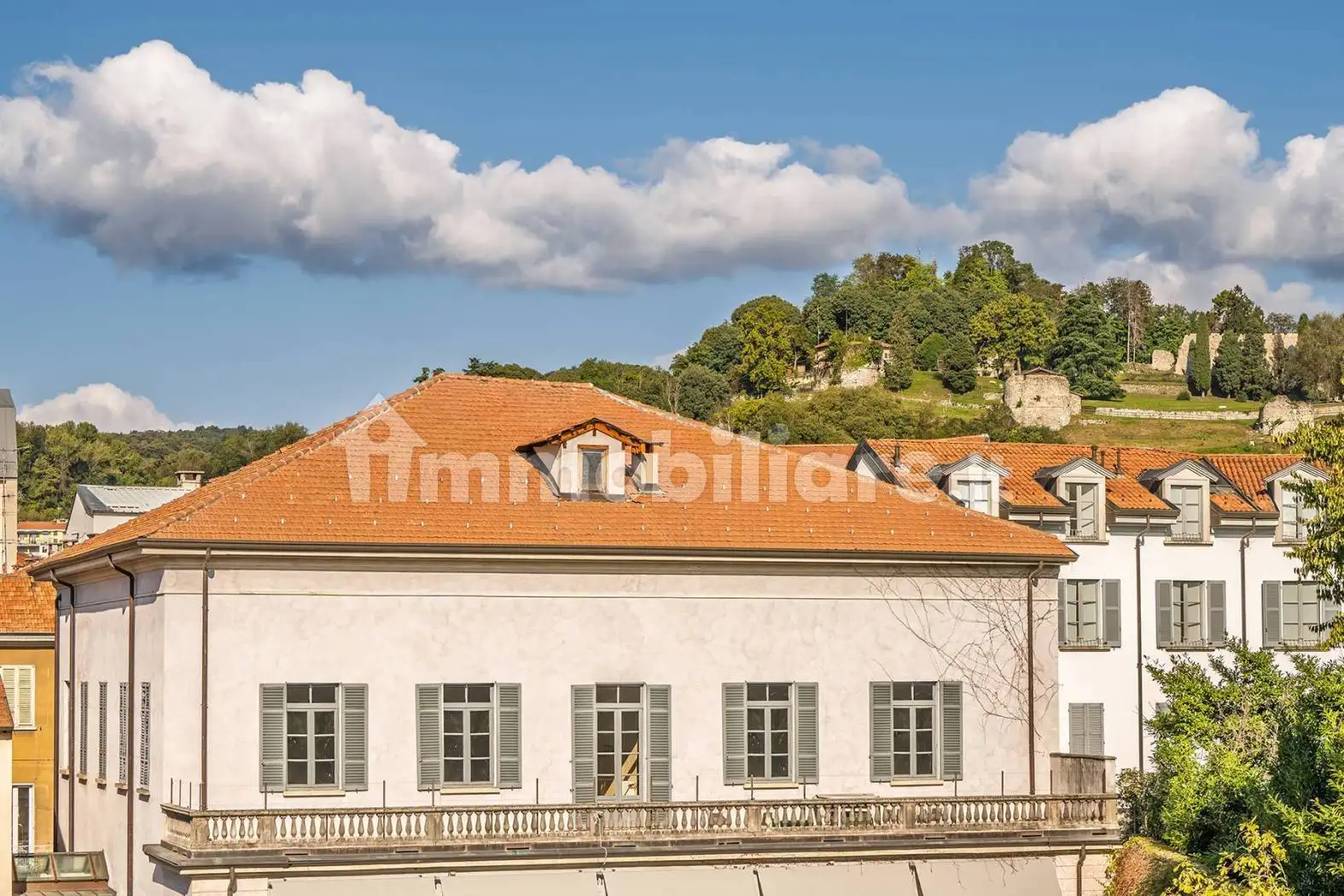 Appartamento in affitto a Arona