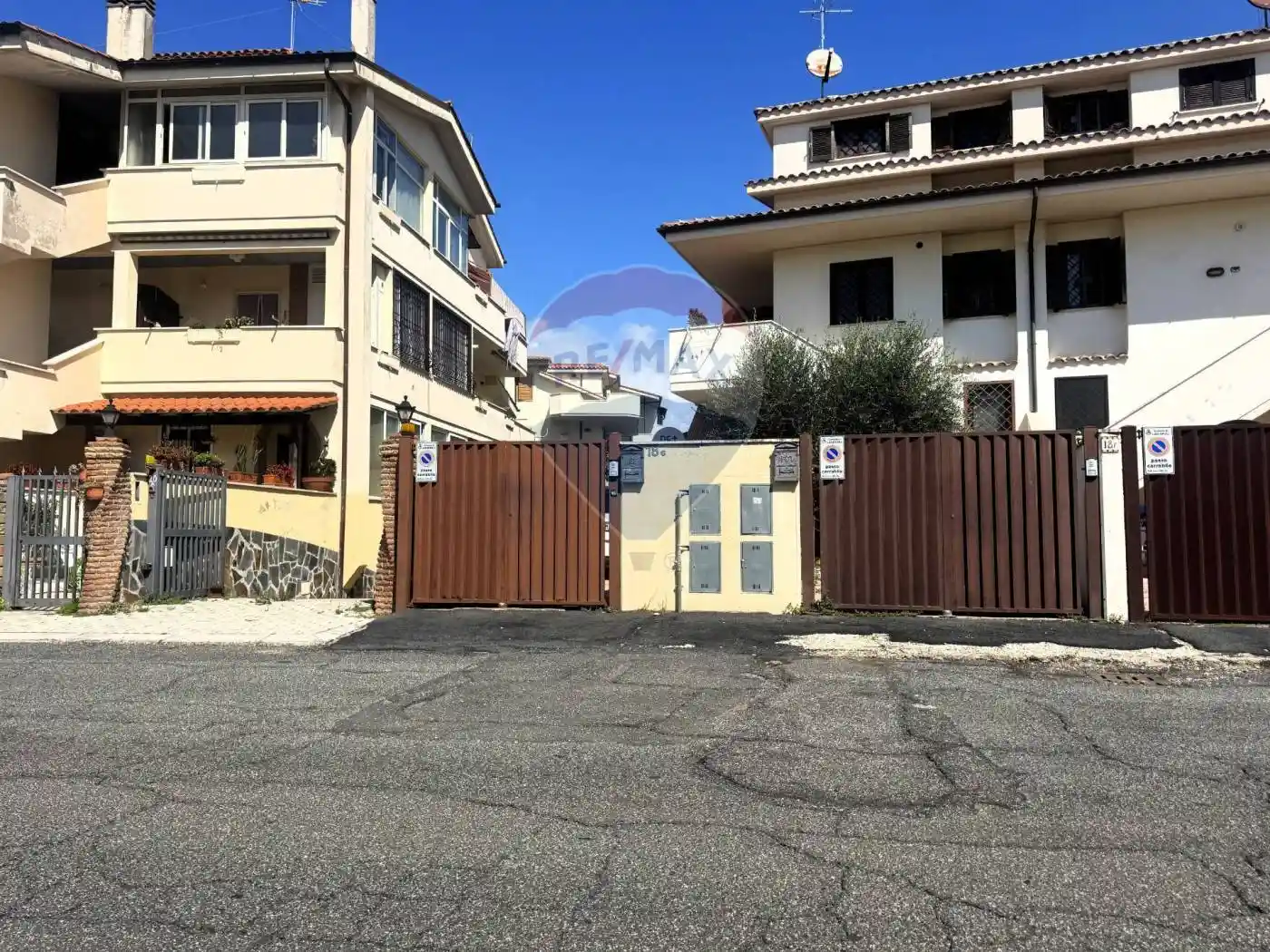 Bilocale via Capri 18G, Centro Civico, Ladispoli - foto 2