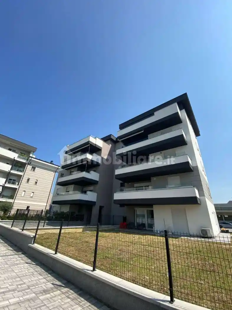 Quadrilocale via Basilicata 5, Sesto Ulteriano, San Giuliano Milanese - foto 5