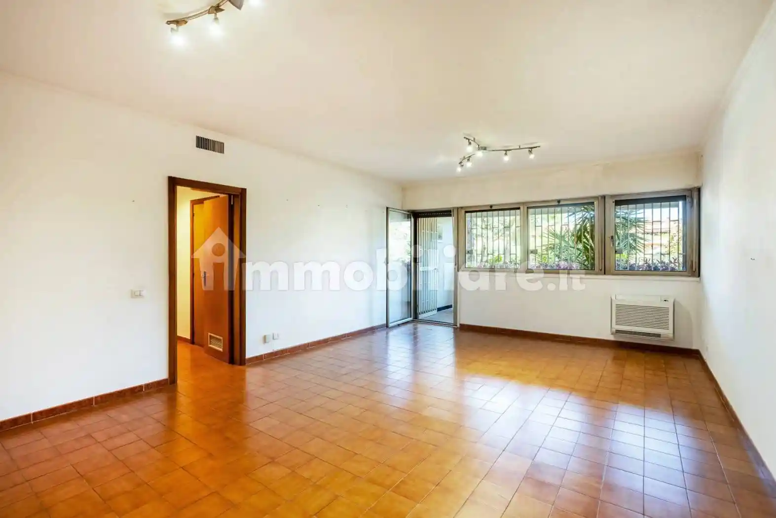 Trilocale via Valentino Mazzola 38, Roma 70, Roma - foto 5