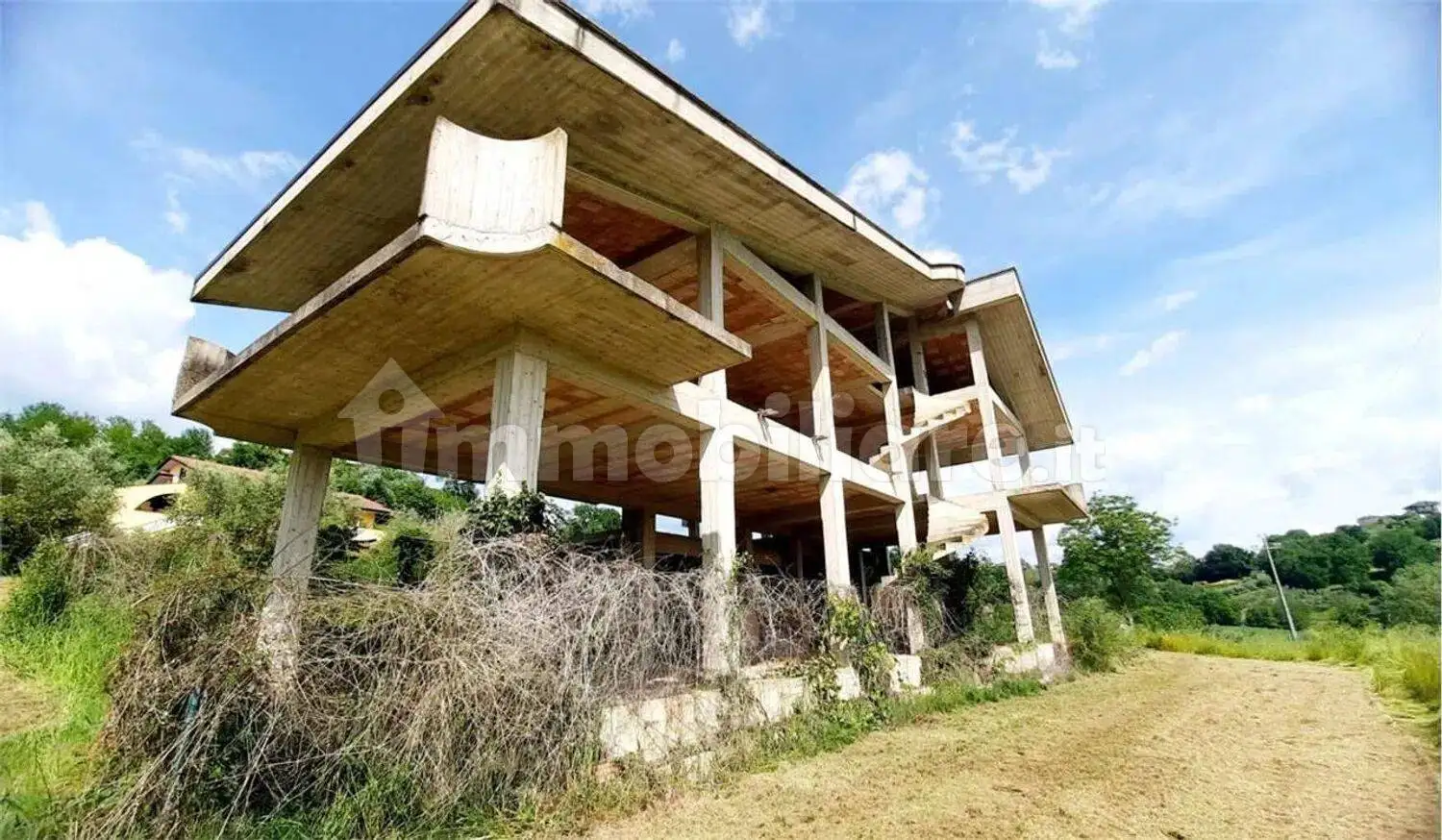 Rustico - Casale in vendita a Strangolagalli