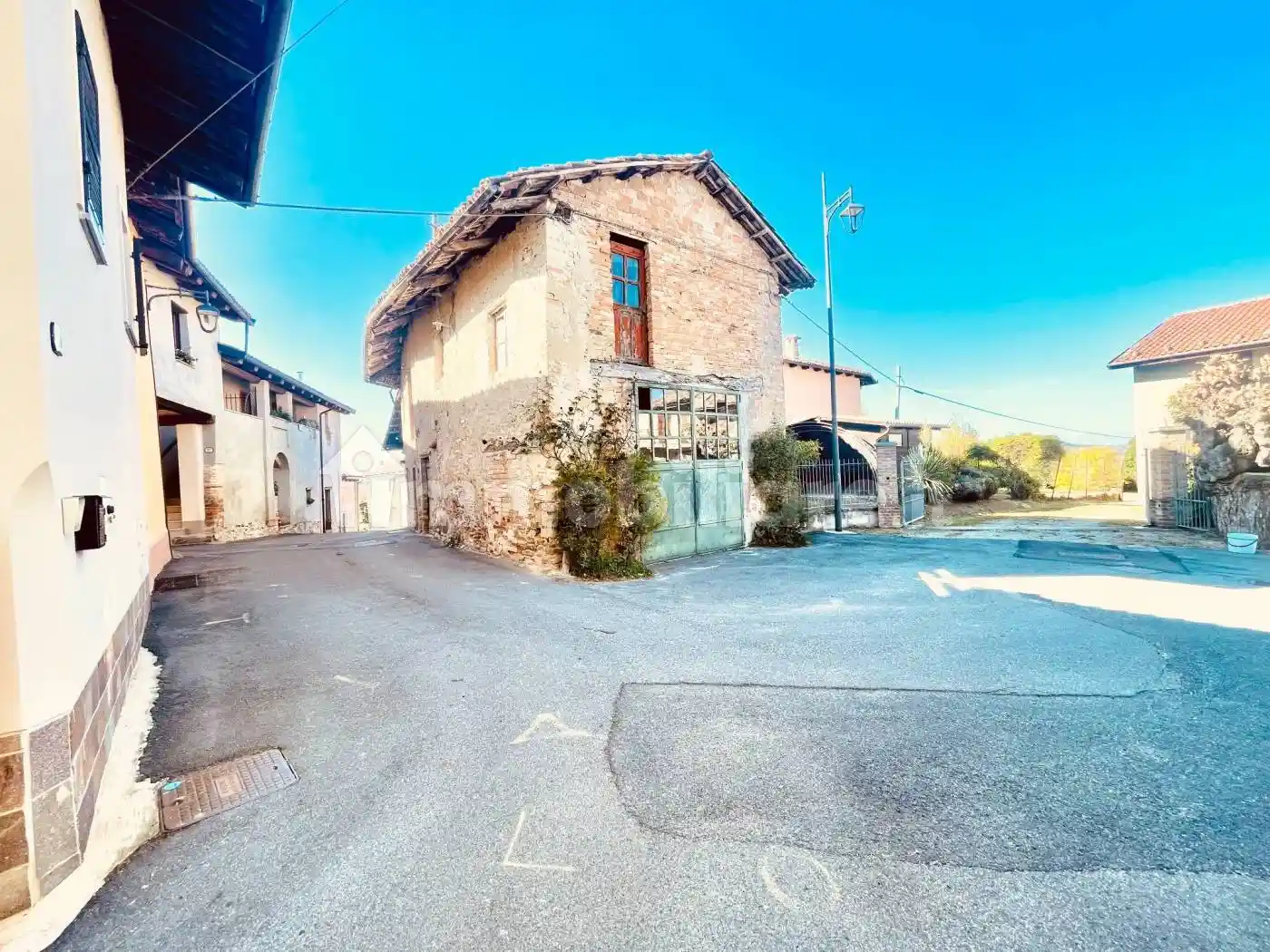 Cascina via Vittorio Alfieri 18, Centro, Castiglione Falletto - foto 4