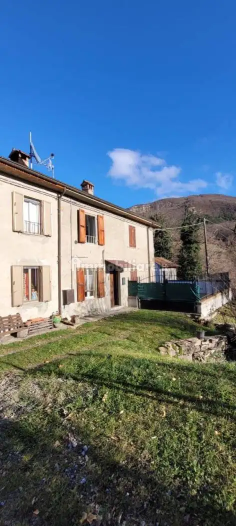 Casa indipendente in vendita a Corniglio