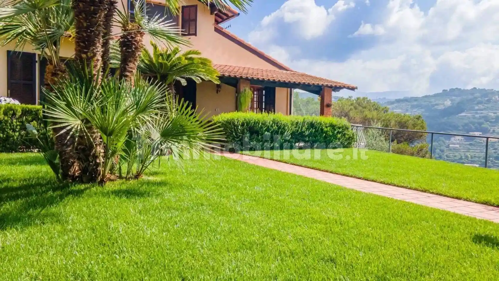 Villa in vendita a Camporosso